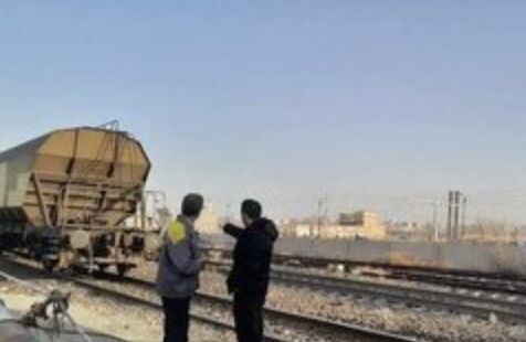 توقف قطار خاوران- مشهد در پی خروج چند محور از خط| اعزام مسافران با قطار جایگزین توقف قطار خاوران- مشهد در پی خروج چند محور از خط| اعزام مسافران با قطار جایگزین