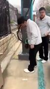 شارژ به سرعت پر کردن باک بنزین