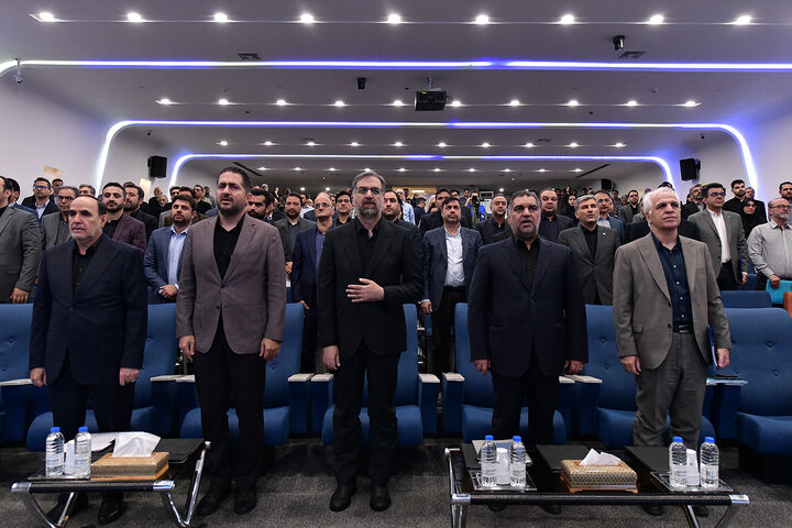 مجمع سهامداران همراه‌اول آغاز بکار کرد