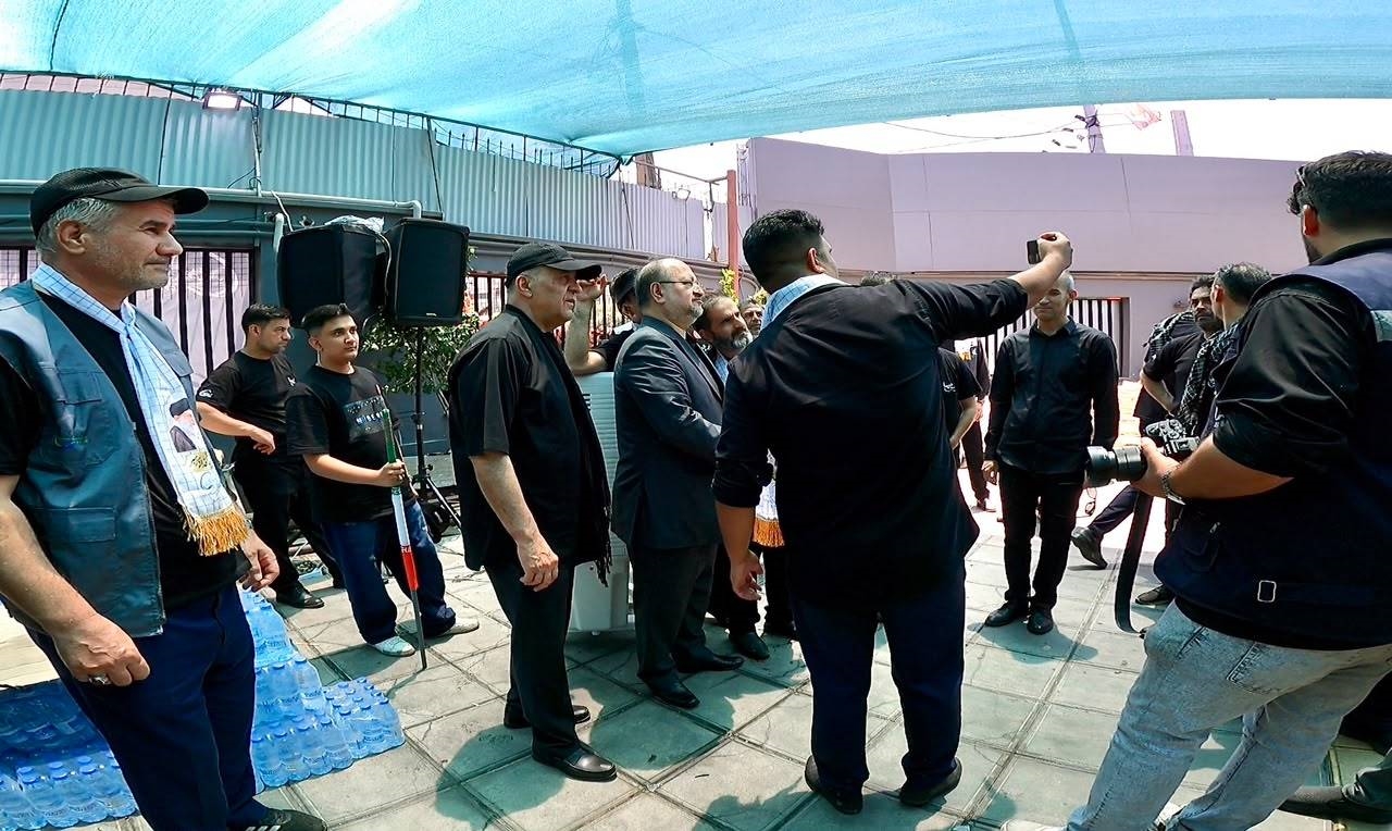 حضور مدیرعامل پتروشیمی خلیج فارس در مراسم تشییع رهبر شهید و خدمت‌رسانی در موکب شهدا