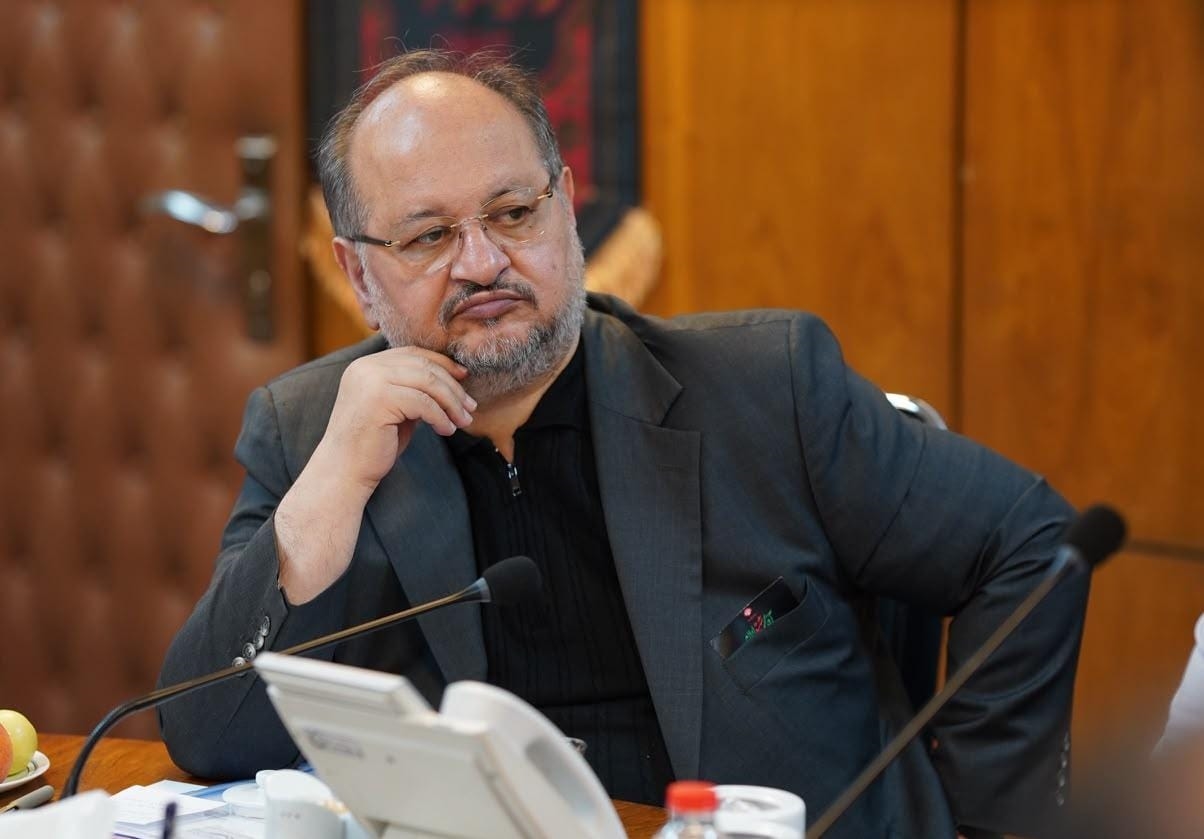 نشست مدیرعامل پتروشیمی خلیج‌فارس و معاون وزیر نیرو برای تأمین برق مجتمع‌های پتروشیمی