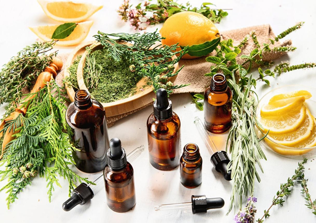 اسانس چیست و چه انواع و کاربردهایی دارد؟