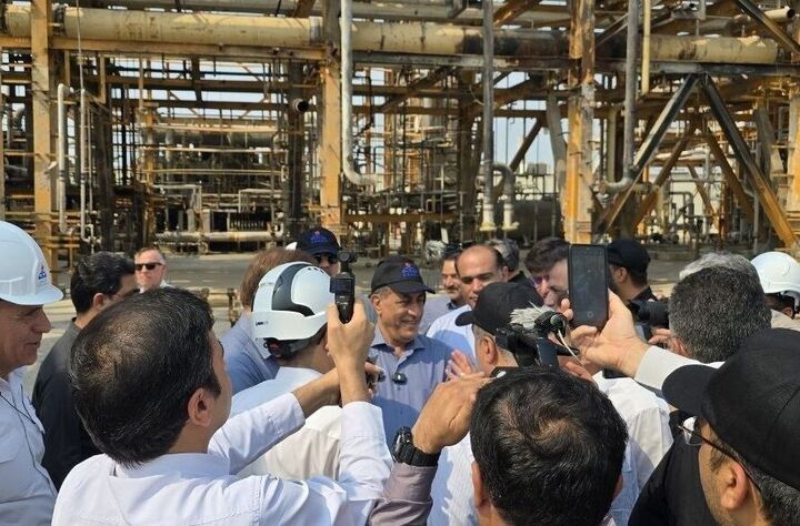 بازدید معاون اجرایی رئیس‌جمهور و وزیر نیرو از مجتمع گاز پارس جنوبی