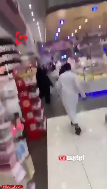 وحشت کمبود کالا در عربستان؛ فروشگاه‌ها خالی شد