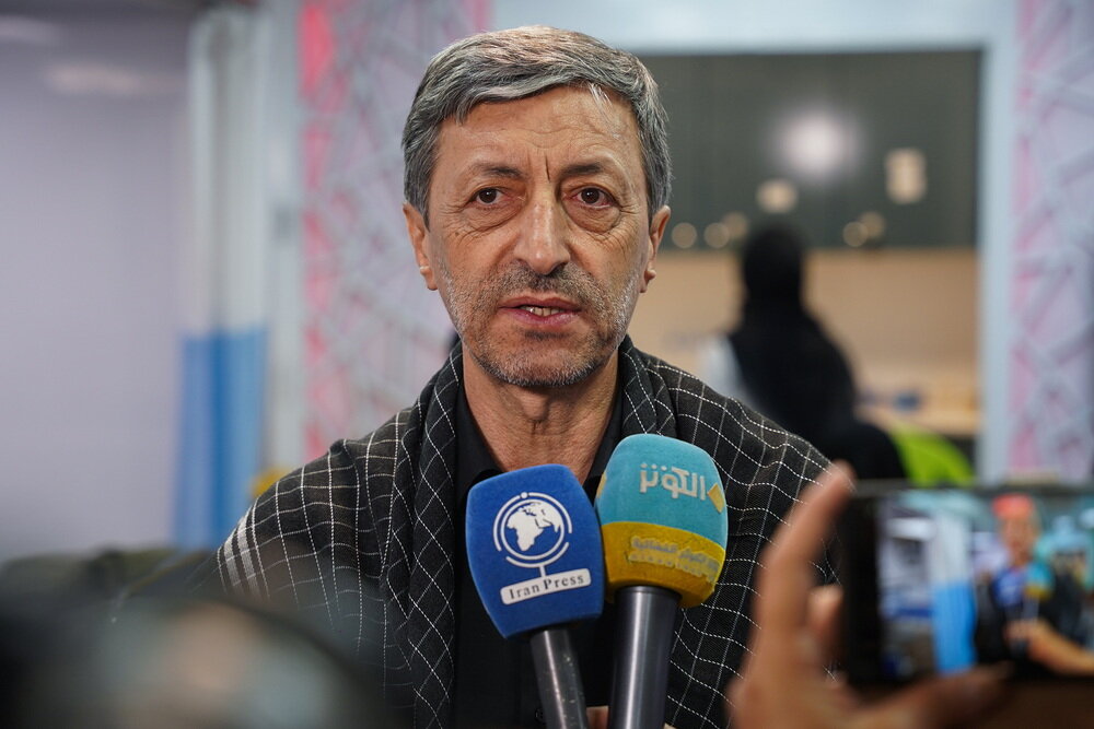 بازدید فتاح از خدمترسانی بیمارستان سیار برکت در عمود ۹۸۹