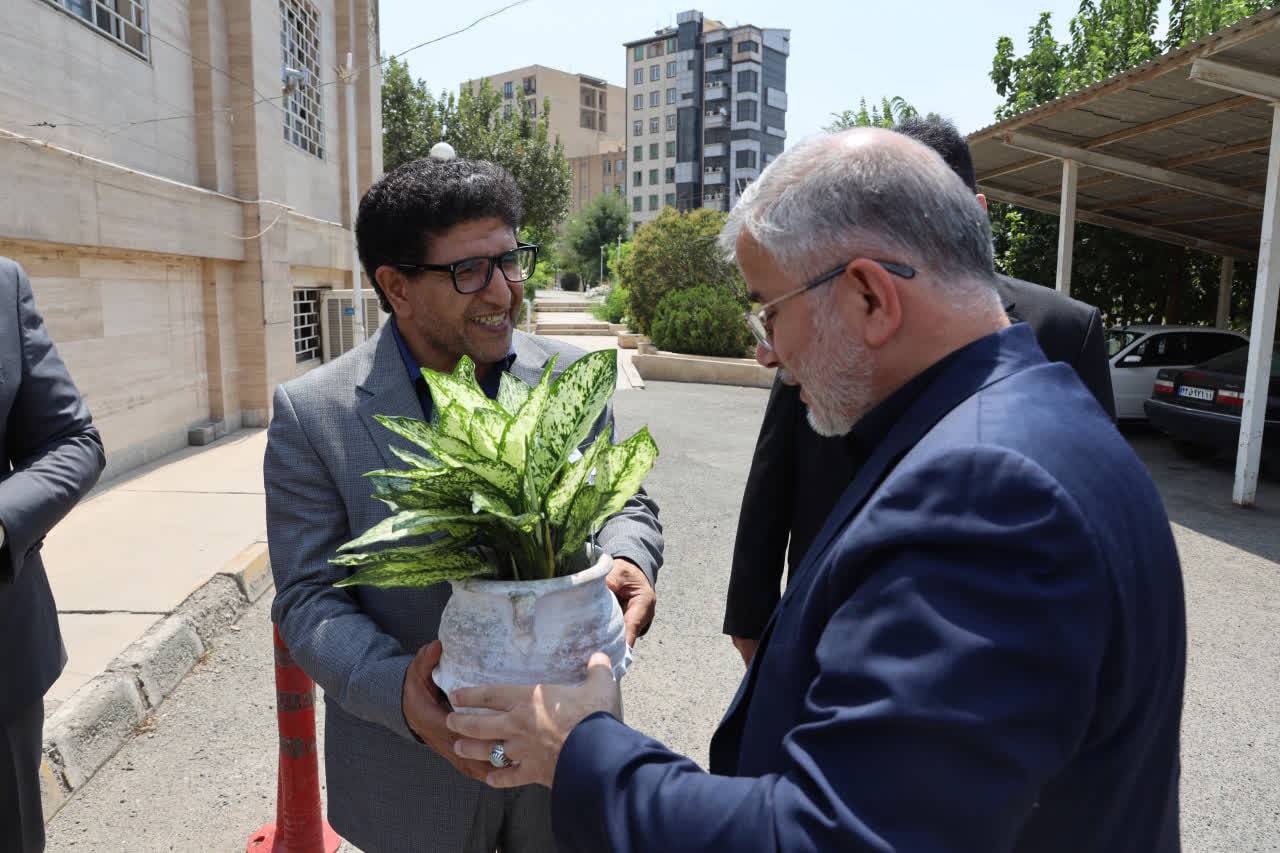 استاندار البرز در خانه مطبوعات استان: دغدغه‌های خبرنگاران را با جدیت پیگیری می‌کنیم
