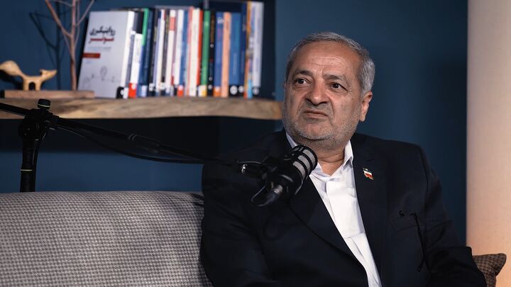 وزیر آموزش‌وپرورش: سال تحصیلی آینده حضوری است