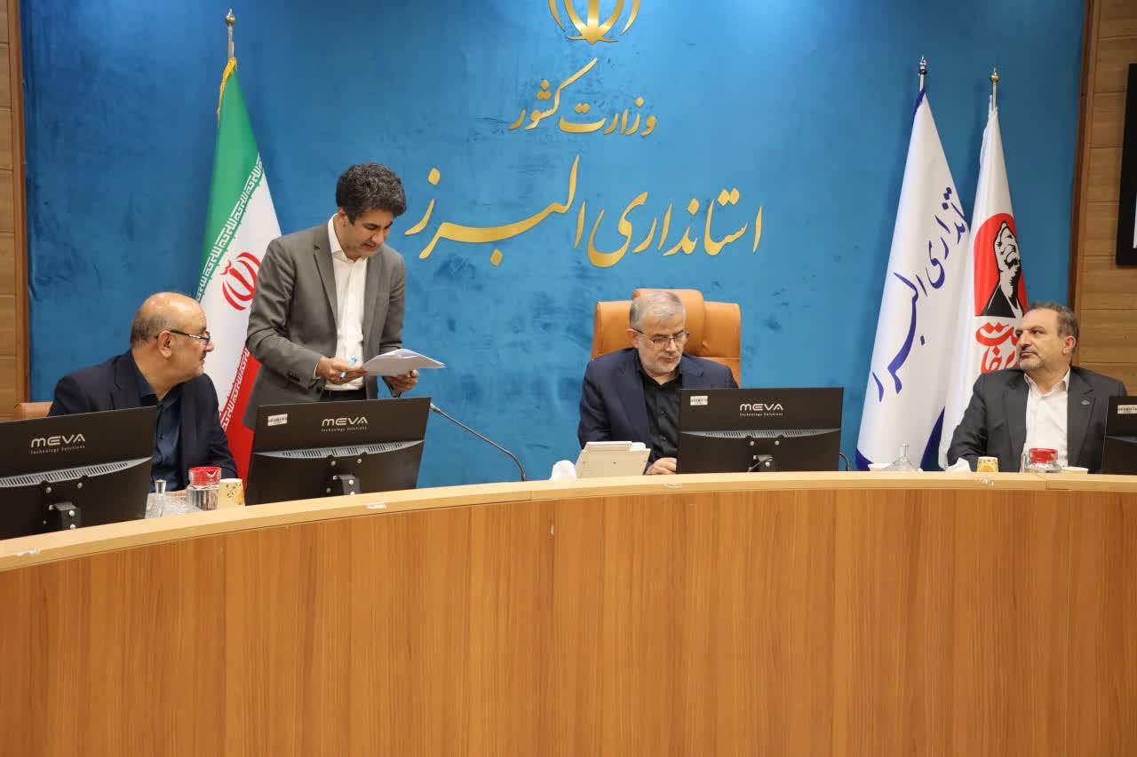 روند الحاق درمانگاه سیدالشهدا به بیمارستان سیدالشهدا کرج برای تکمیل این پروژه بررسی شد