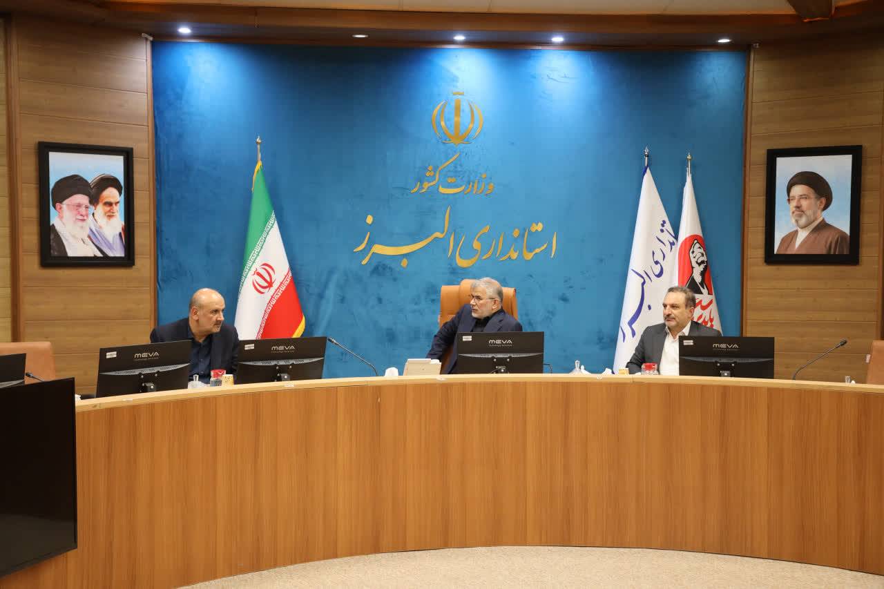 روند الحاق درمانگاه سیدالشهدا به بیمارستان سیدالشهدا کرج برای تکمیل این پروژه بررسی شد