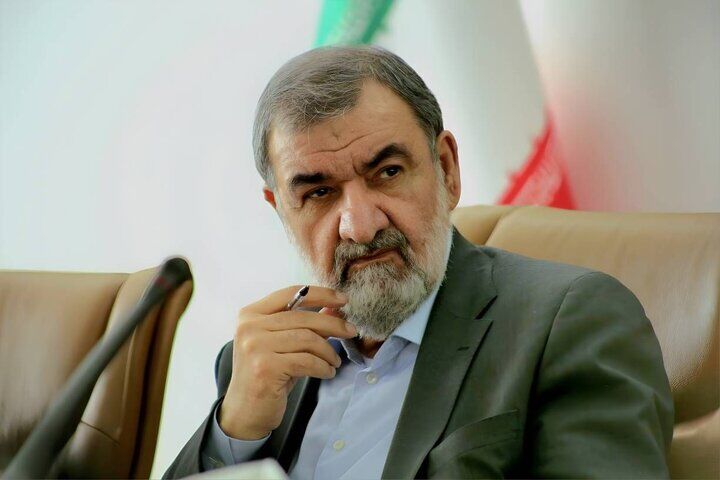 رضایی: جنگ اقتصادی ادامه یابد یک قطره نفت از تنگه هرمز صادر نخواهد شد