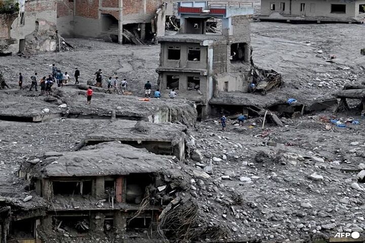 فاجعه انسانی در نپال و چین؛ ۱۳۰۰ کشته و بیش از ۵۶۰۰ نفر مفقود