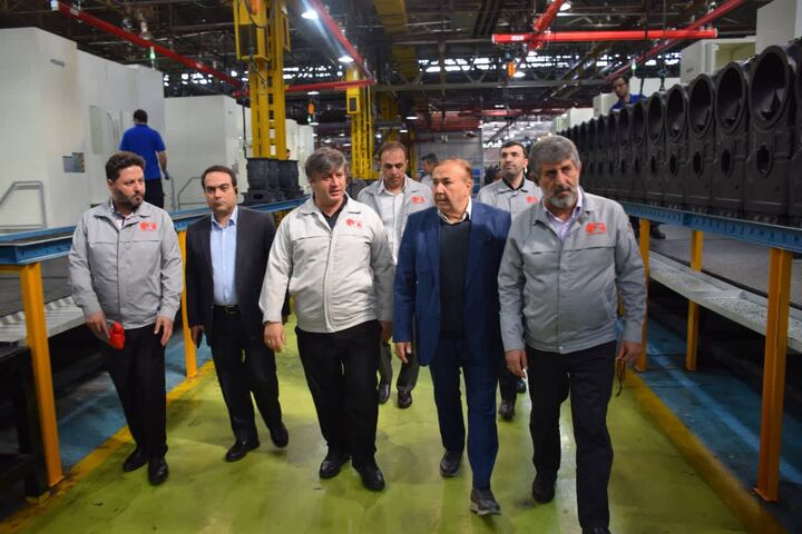 مطالبه نماینده تبریز برای کشاورزان؛ خرید تراکتور پشت سد حذف تسهیلات
