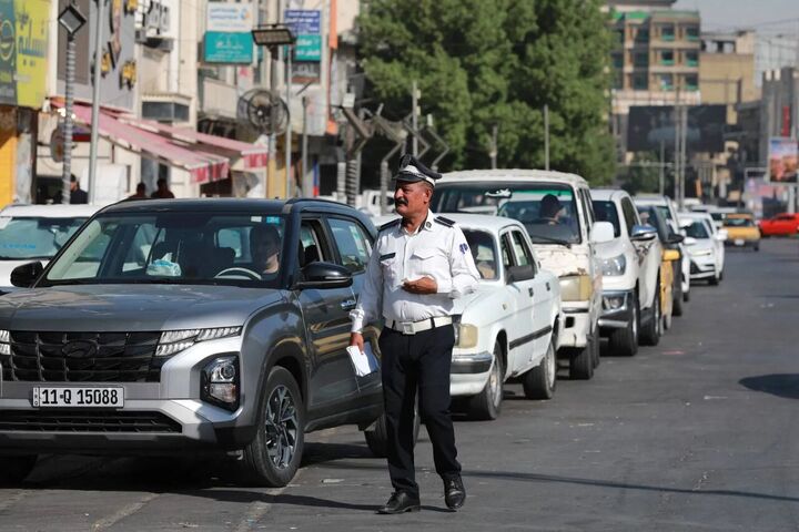 عراقیها در صف سوخت؛ معضل فراگیر انرژی بر اثر جنگ تحمیلی آمریکا عراقیها در صف سوخت؛ معضل فراگیر انرژی بر اثر جنگ تحمیلی آمریکا
