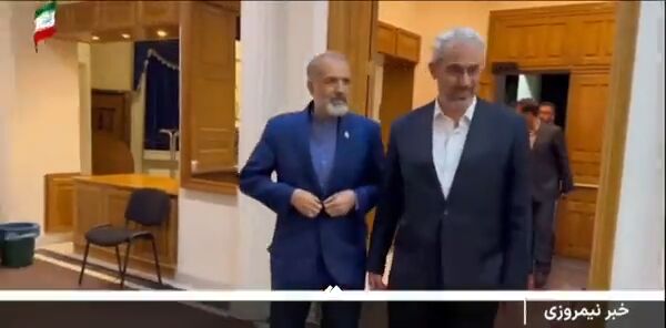 رایزنی‌های وزیر اقتصاد در روسیه برای توسعهٔ روابط تجاری