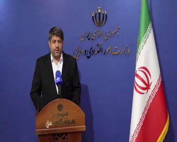 واردات خودرو زیاد نشد بلکه دستور تخلیه اضطراری خودروهای وارداتی صادر شده بود