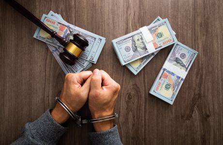 برخورد بانک مرکزی با روسای شعب متخلف در بازار ارز