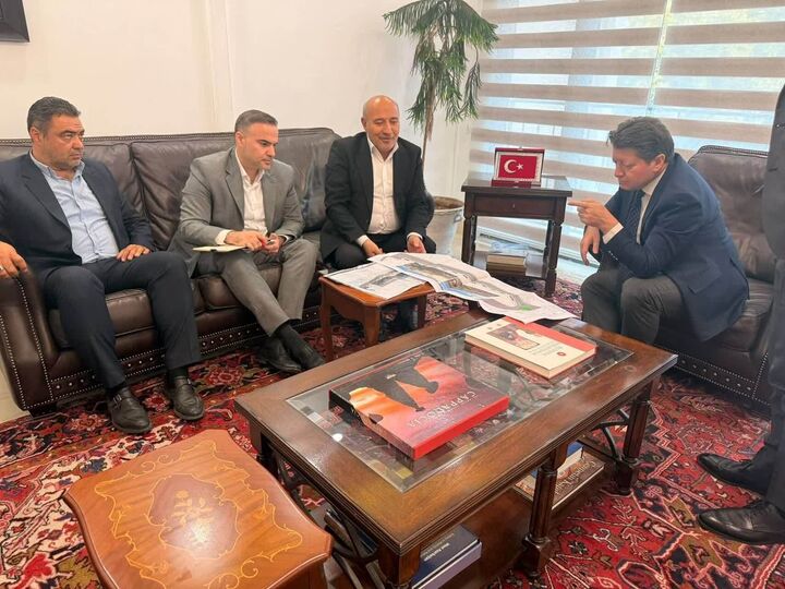 تلاش برای تسهیل تردد مسافران در مرز بازرگان با همکاری ایران و ترکیه