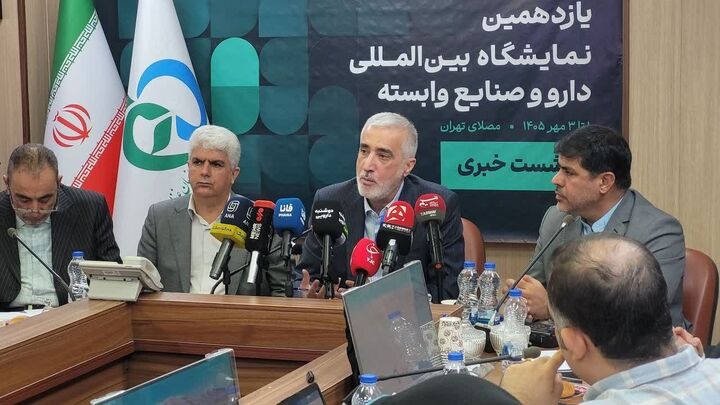 مطالبات صنعت دارو به ۲۶۱ همت رسید؛ برگزاری ایران‌فارما با شعار «ایران سلامت می‌ماند»
