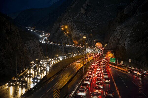 ترافیک سنگین در برخی محورهای مواصلاتی کشور| محورهای شمالی فاقد مداخلات جوی
