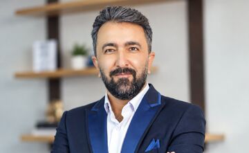 دو مجوز، یک تصمیم‌گیر؛ مسئله تعارض منافع در بازار سرمایه