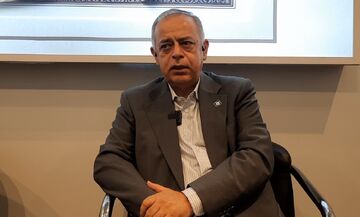 ۳۵ نوع مولکول دارویی به داروسازی ها می دهیم؛ تولید بدون وقفه با وجود مشکلات ناشی از جنگ