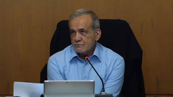 پزشکیان: کارمندان روز سه‌شنبه را بدون خودرو به محل کار خود مراجعه کنند