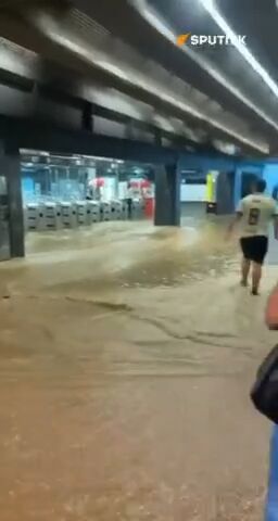 وضعیت عجیب در اسپانیا؛ هشدار قرمز بارش‌های سیل‌آسا