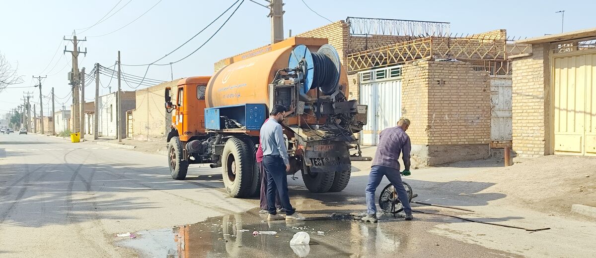 آمادگی آبفا خرمشهر برای بارندگی با اجرای گسترده عملیات نگهداری شبکه فاضلاب