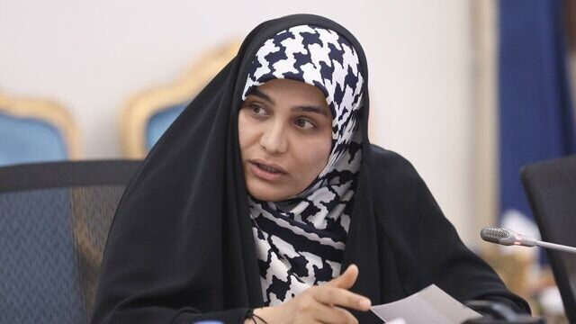 صنایع بزرگ هرمزگان در تأمین نیازهای مراکز آموزشی کودکان دارای معلولیت مشارکت کنند