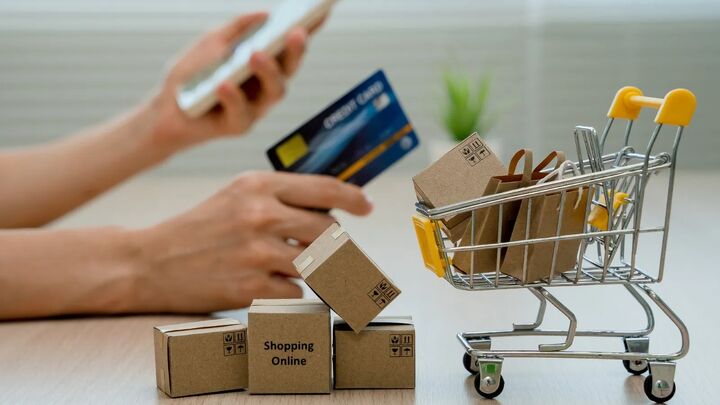 ۷ اشتباه پرهزینه در خرید اینترنتی دارو؛ راهنمای انتخاب داروخانه آنلاین معتبر در تهران