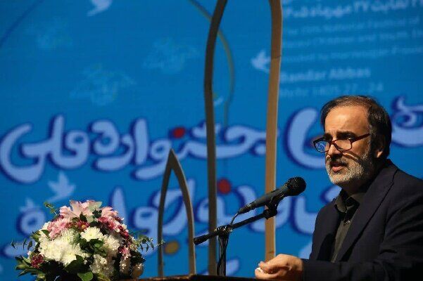 بازآفرینی امید مهمترین رسالت هنرمندان است