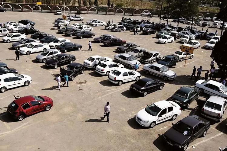 فروش فوری خودرو پول لازم؛ دغدغه این روزهای بازار