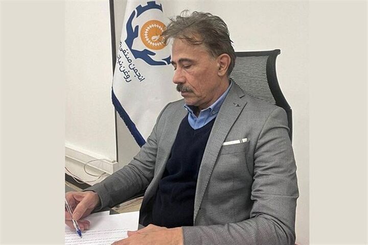 قصور و کوتاهی ۲۰ ماهه دولت در تعیین تکلیف مطالبات ارزی