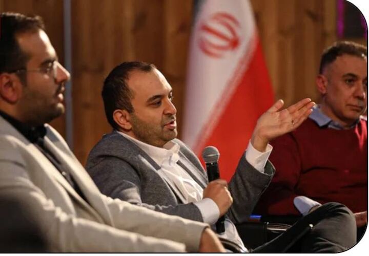 دارو رسانی آنلاین در دور باطل مجوزها | پلتفرم‌ها دارو می‌فروشند یا فقط می‌رسانند؟